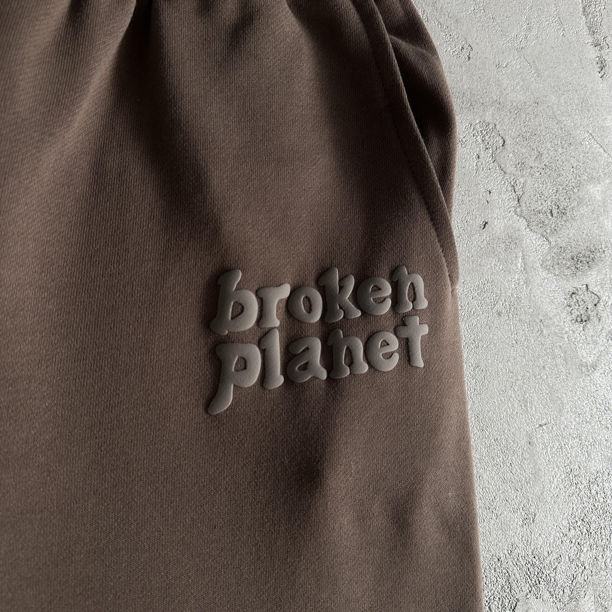 Broken P Granite Base Suit