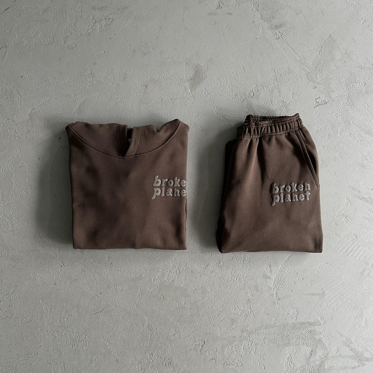 Broken P Granite Base Suit