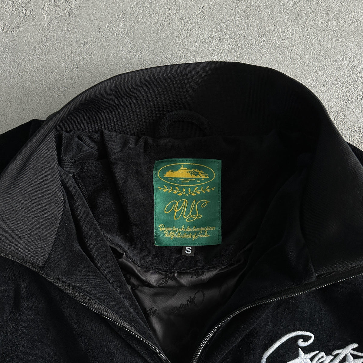 Corteiz Velvet Trackset Black